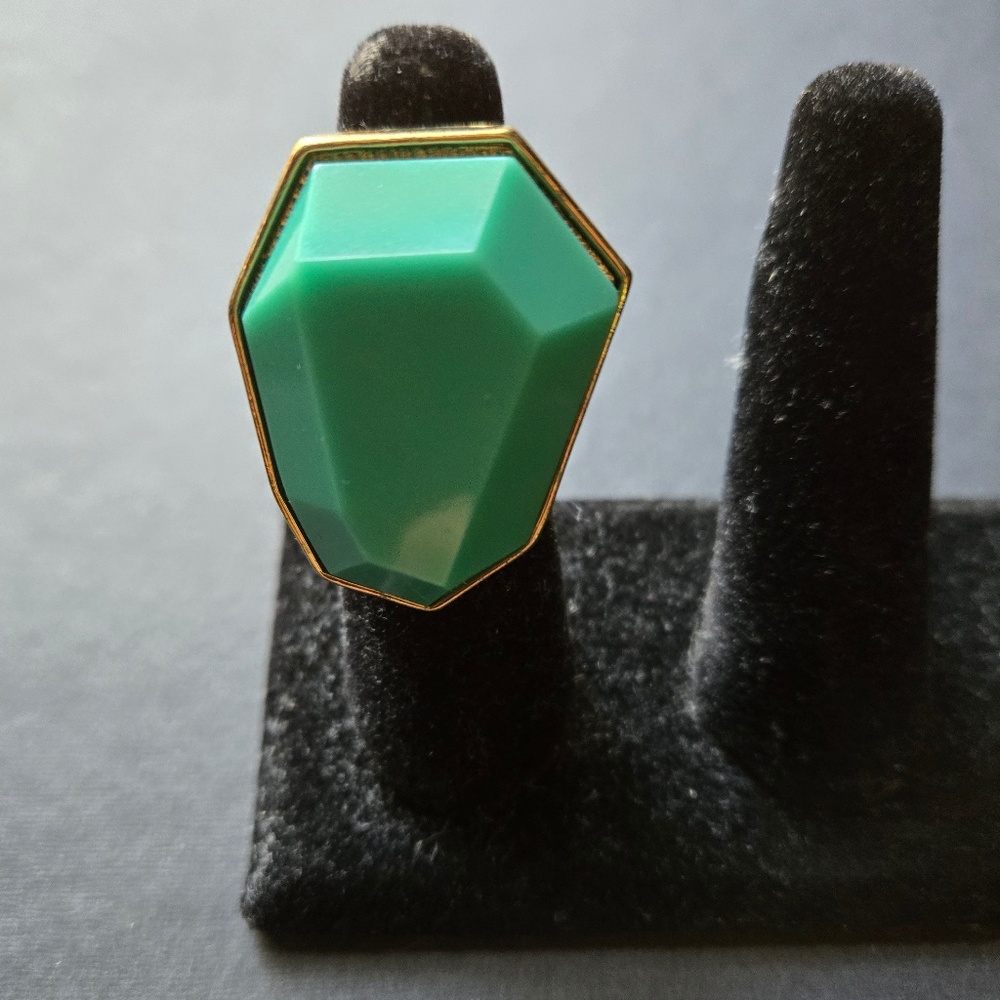 Costume Jewelry - Large Turquoise and Gold Ring